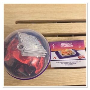 Mexican Pizza Taco Bell Make it Mini fast food set Miniverse series 1